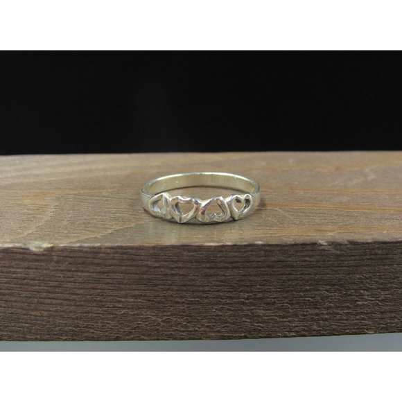 Size 8 Sterling Silver Four Hearts Band Ring Vintage Statement Engagement - Picture 1 of 6